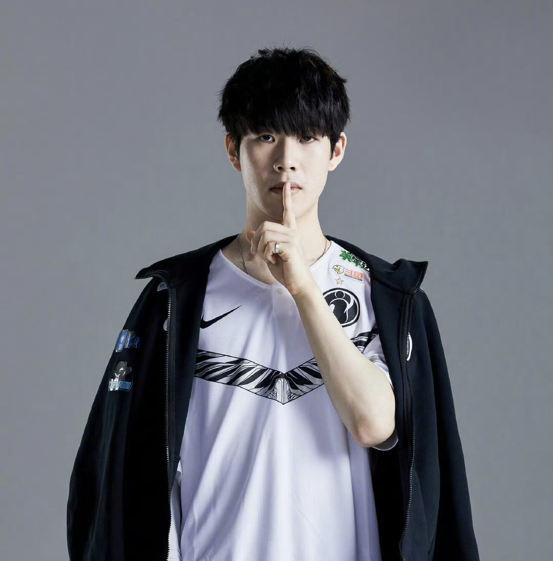 以其速度和 以其速度和