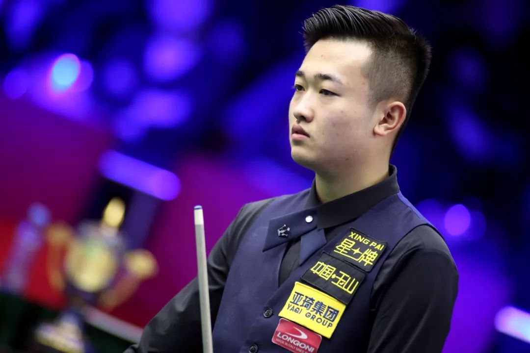 杆压制对手 杆压制对手